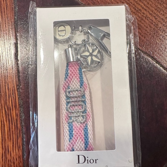 Christian Dior Keychain VIP limited edition,All Products : American Fashion Style Bags On Sale